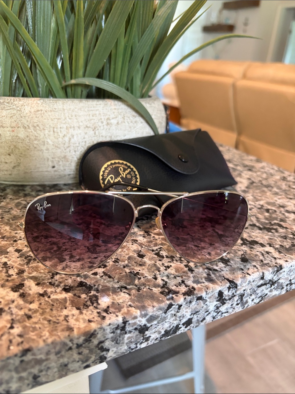 Ray-Ban Men’s Aviator Sunglasses - Gold Frame with Gradient Purple Lenses